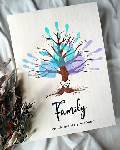 Family Tree】家族の手形・足形アート｜結婚5年目の「木婚式」のお祝い